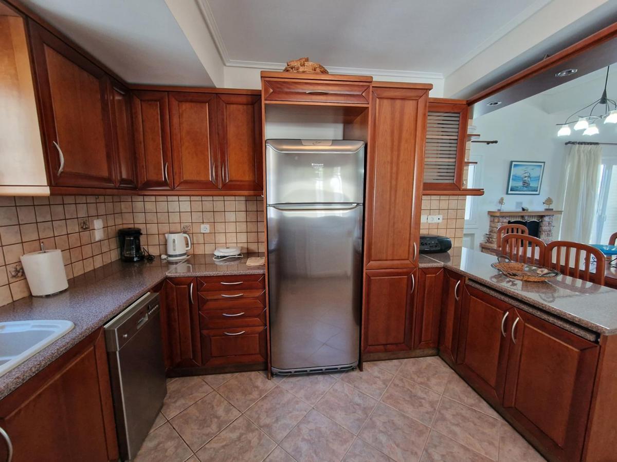 Villa Liana : Luxury Villa With Fantastic Sea View, Near Airport Porto Rafti Exterior photo